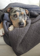 The Nest microfiber throw blanket in Charcoal – view 2