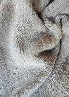 The Nest microfiber throw blanket in Fossil – view 5