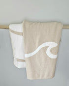 Wave microfiber throw blanket with coastal wave pattern – view 8