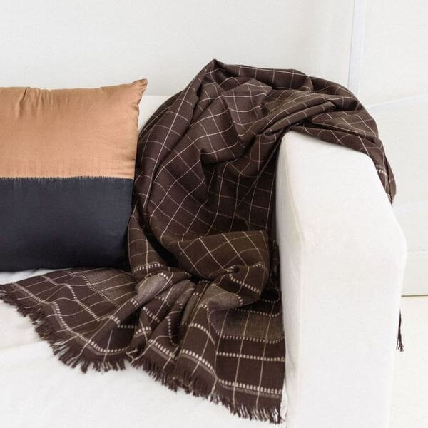 Treacle checks pattern organic cotton handloom throw – One Affirmation