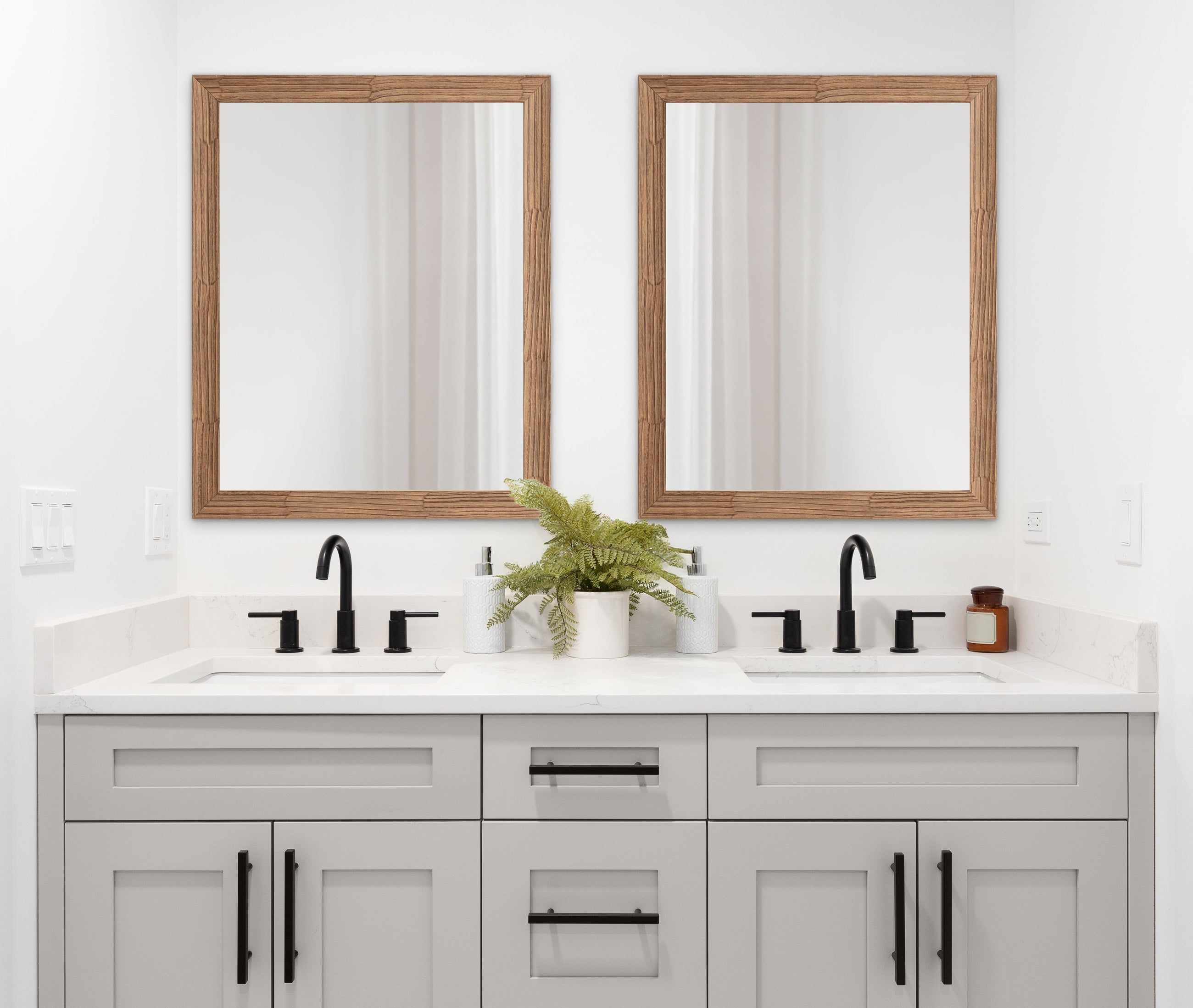 Travon Rectangle Bathroom Wall Mirror