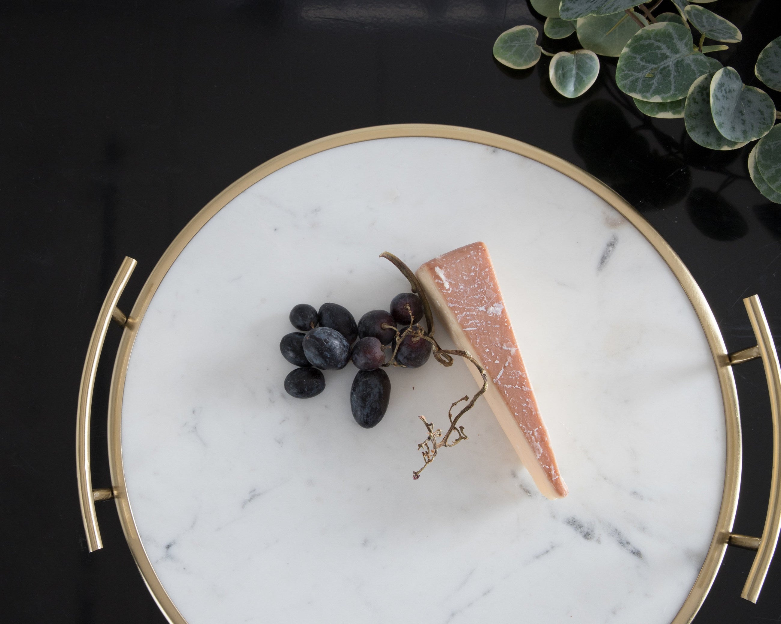 Marbury Round Metal Tray