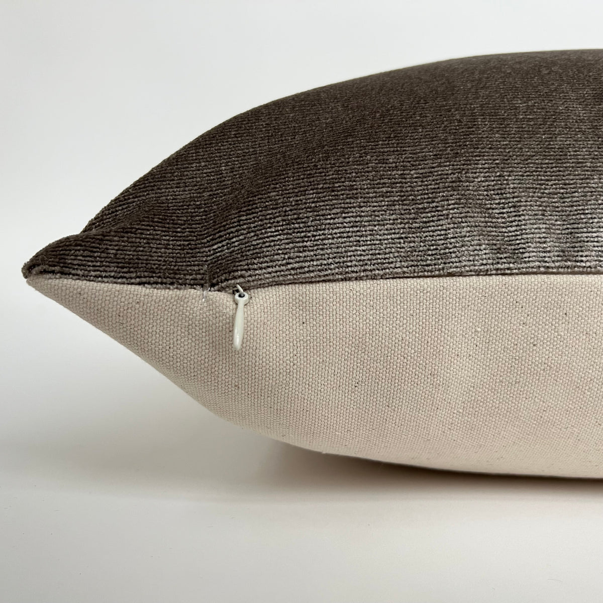 Cirrus Terra Velvet Pillow Cover