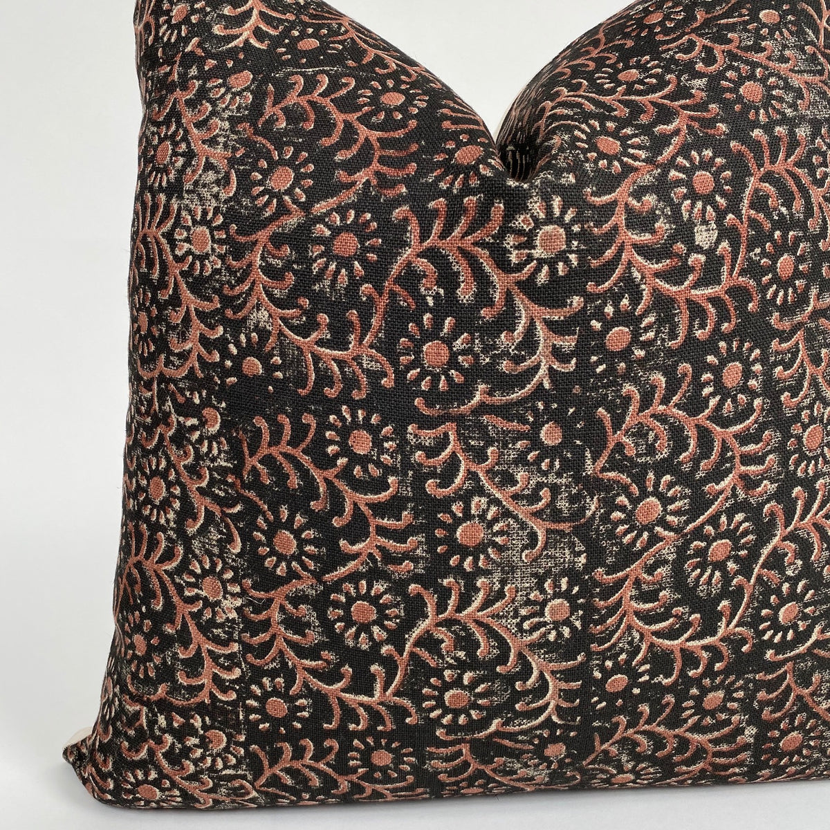 Noir Saffron Pillow Cover