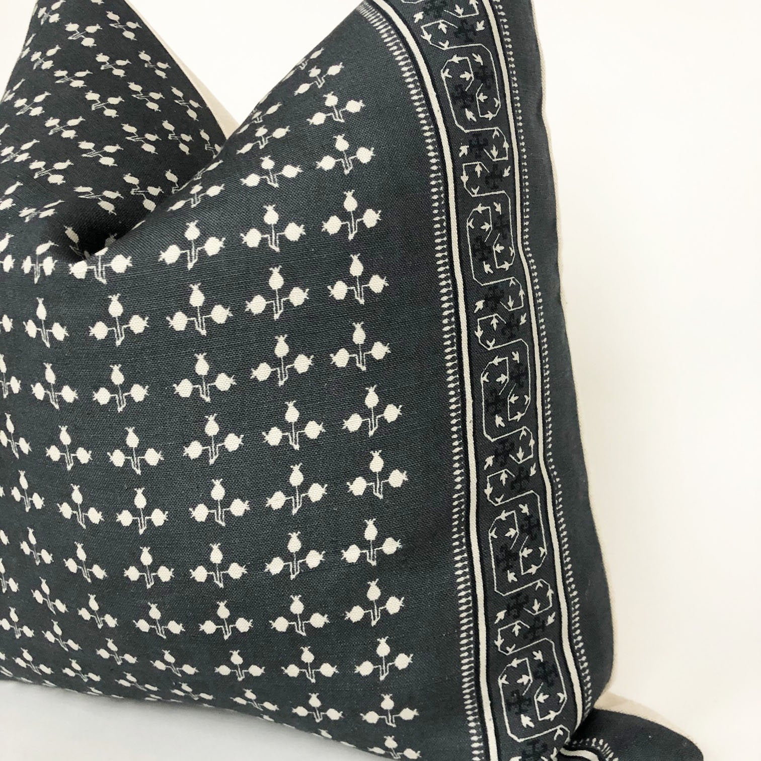 Nadia Pillow Combo | 5 Pillow Covers