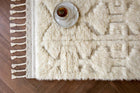 Iris pearl rug, corner close-up